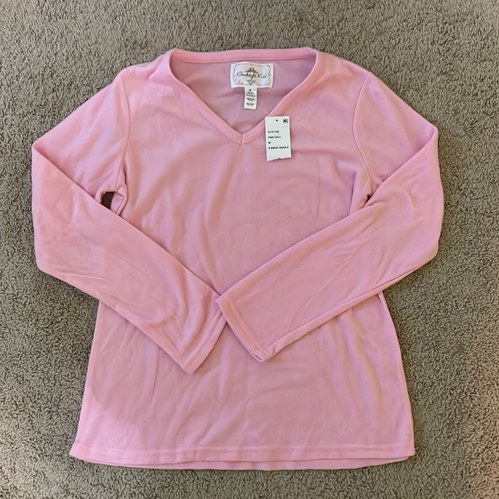 Fuzzy long-sleeved pink night shirt - size: medium